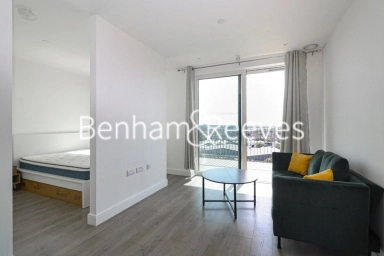 Quay Walk, Wembley - HA0 view 2