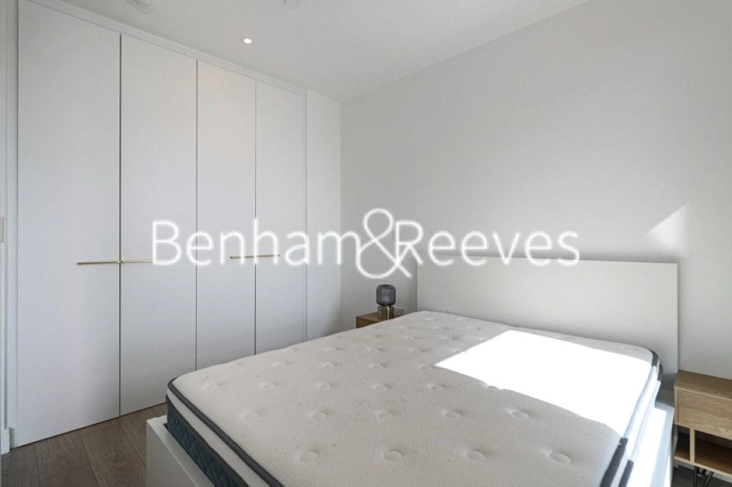 Studio apartments/flats for sale in Quay Walk, Wembley - HA0 view 4