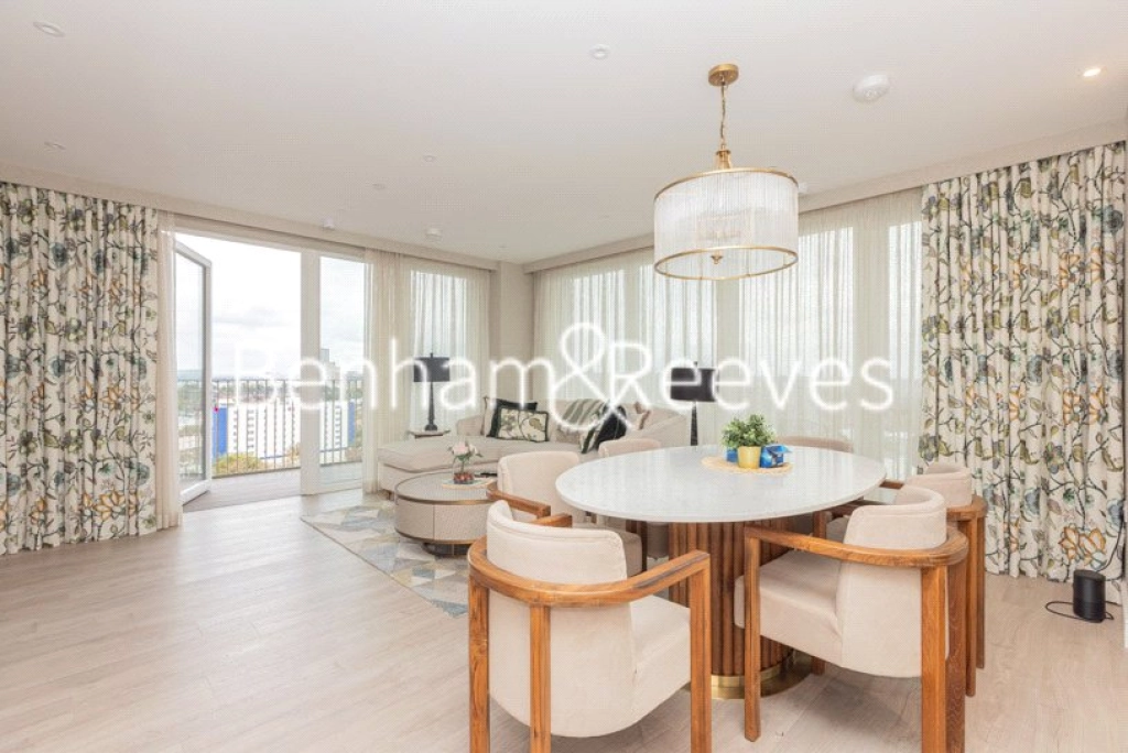 3 bedrooms apartments/flats for sale in Caldon Boulevard, Wembley - HA0 view 3