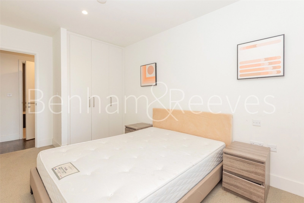 1 bedroom apartments/flats for sale in North End Road, Wembley - HA9 view 2