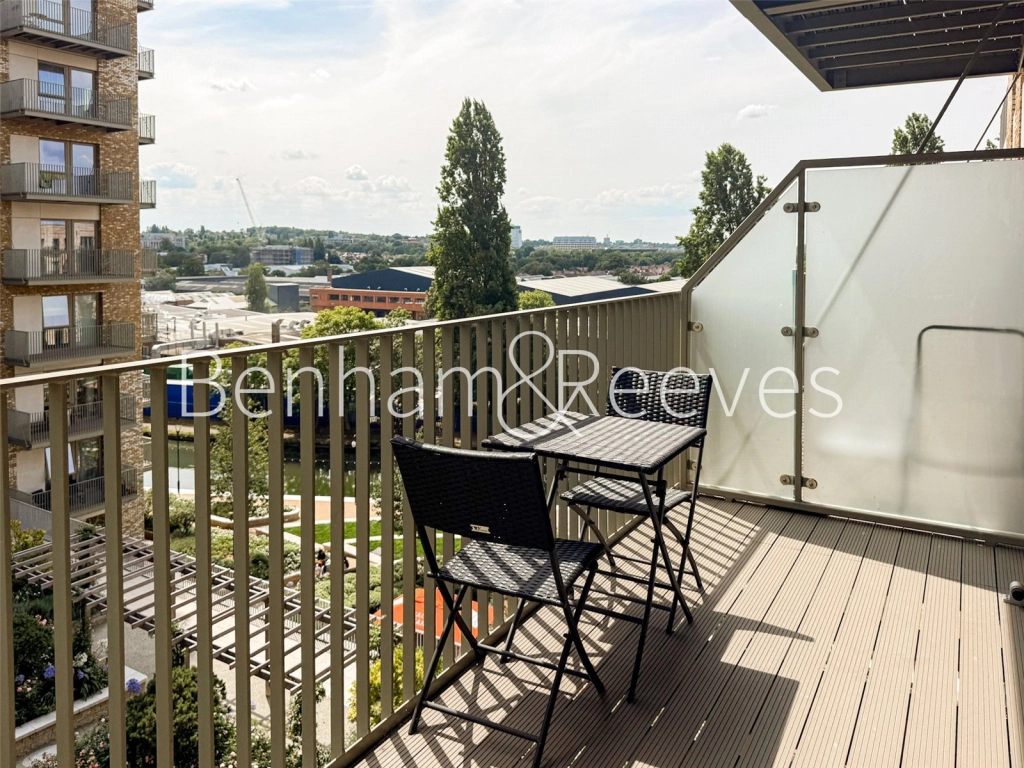 Studio apartments/flats for sale in Beresford Avenue, Wembley - HA0 view 17