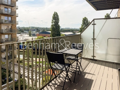Beresford Avenue, Wembley - HA0 view 17