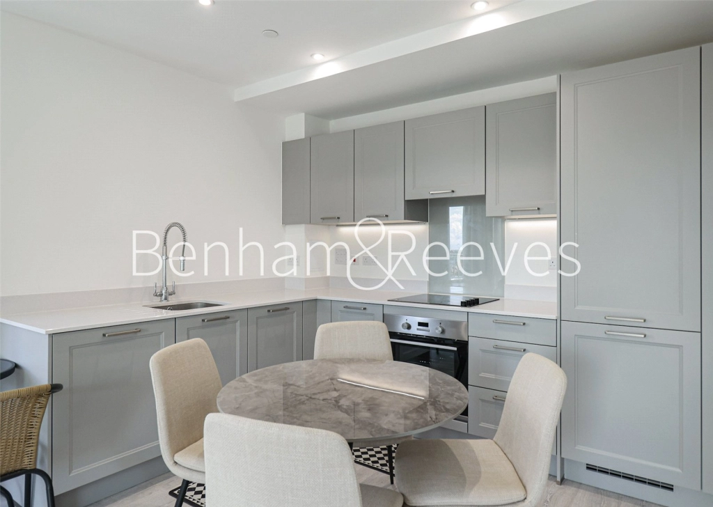 2 bedrooms apartments/flats for sale in Donovan Way, Harrow - HA1 view 3