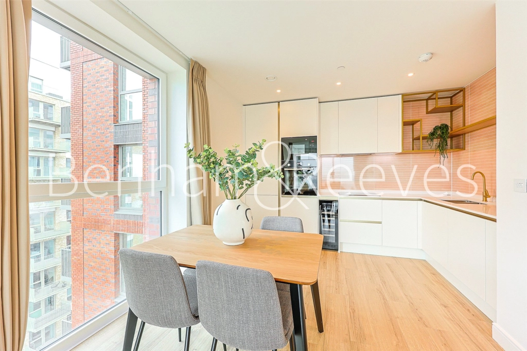 2 bedrooms apartments/flats for sale in Quay Walk, Wembley - HA0 view 4