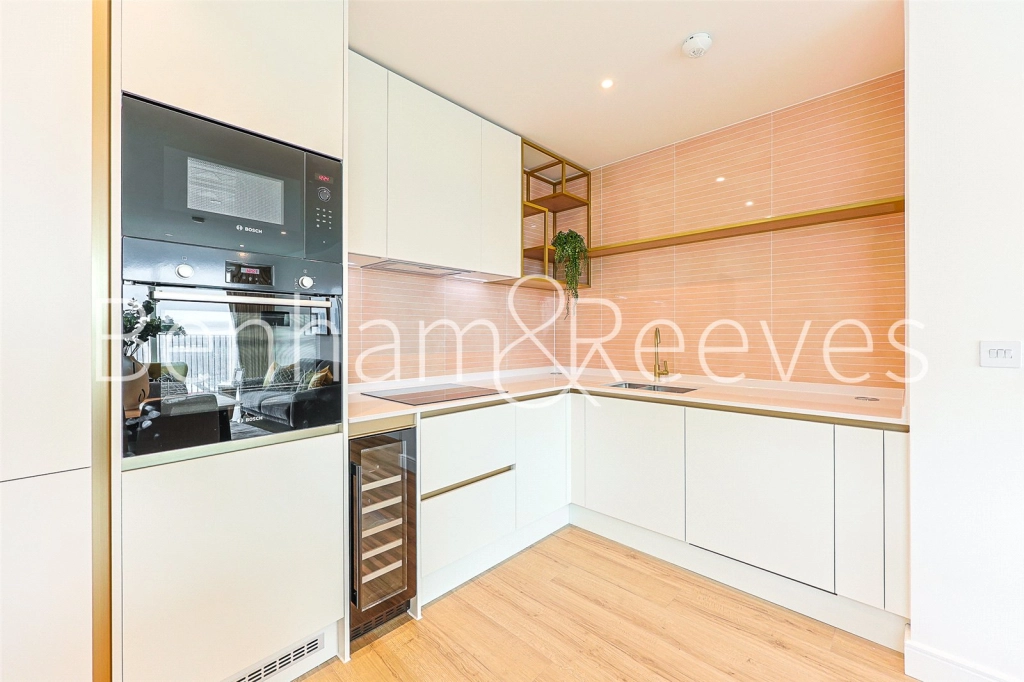 2 bedrooms apartments/flats for sale in Quay Walk, Wembley - HA0 view 5