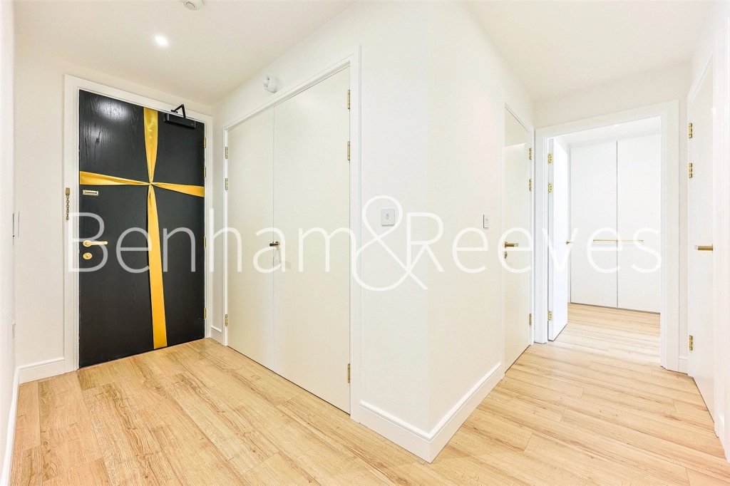 2 bedrooms apartments/flats for sale in Quay Walk, Wembley - HA0 view 6