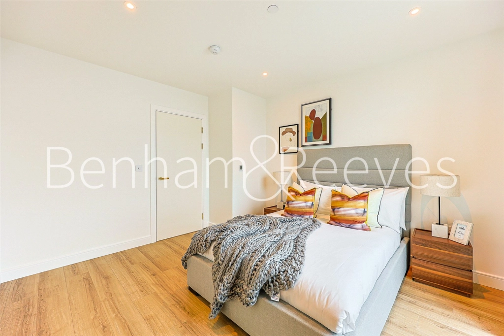 2 bedrooms apartments/flats for sale in Quay Walk, Wembley - HA0 view 8