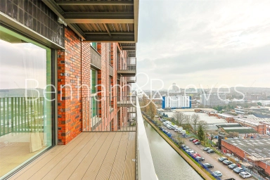 Quay Walk, Wembley - HA0 view 13
