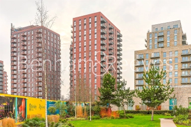 Quay Walk, Wembley - HA0 view 15