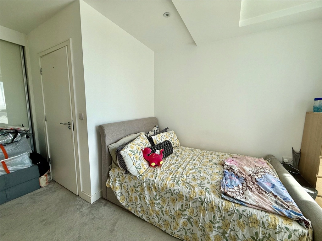 2 bedrooms apartments/flats for sale in South Way, Wembley - HA9 view 4