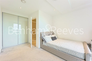 South Way, Wembley - HA9 view 11