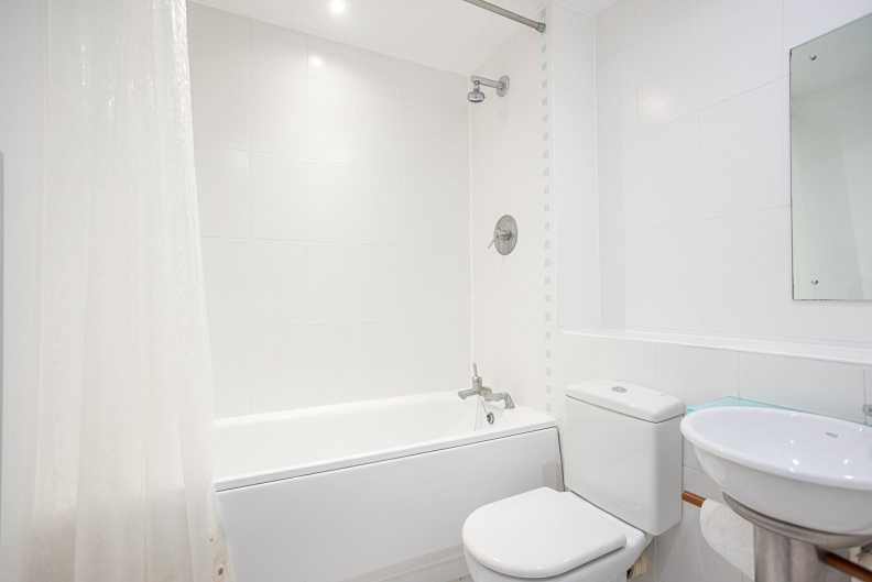 2 bedrooms apartments/flats to sale in 20 Chatham Close, Woolwich-image 12