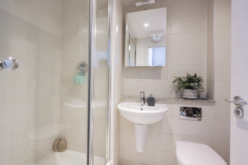 2 bedrooms apartments/flats for sale in Argyll Road, Woolwich - SE18 view 18