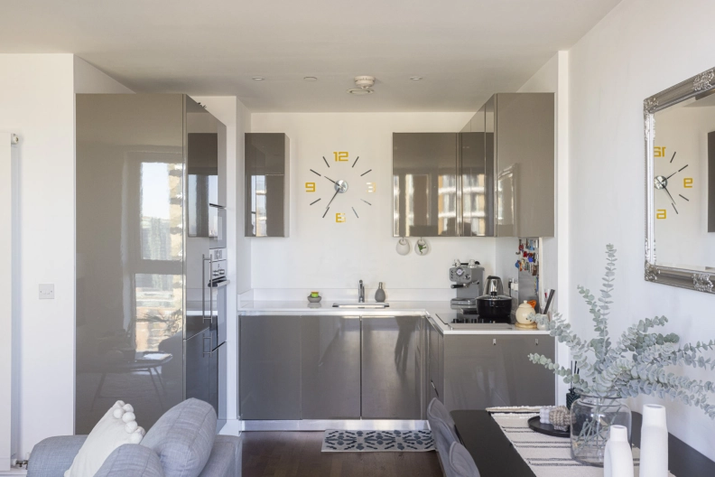 2 bedrooms apartments/flats for sale in Victory Parade, Woolwich - SE18 view 3