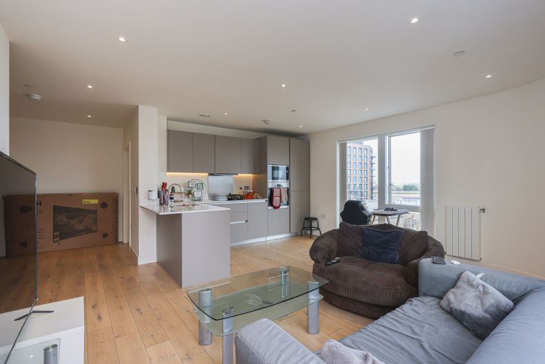 2 bedrooms apartments/flats to sale in New Warren Lane, Woolwich-image 5