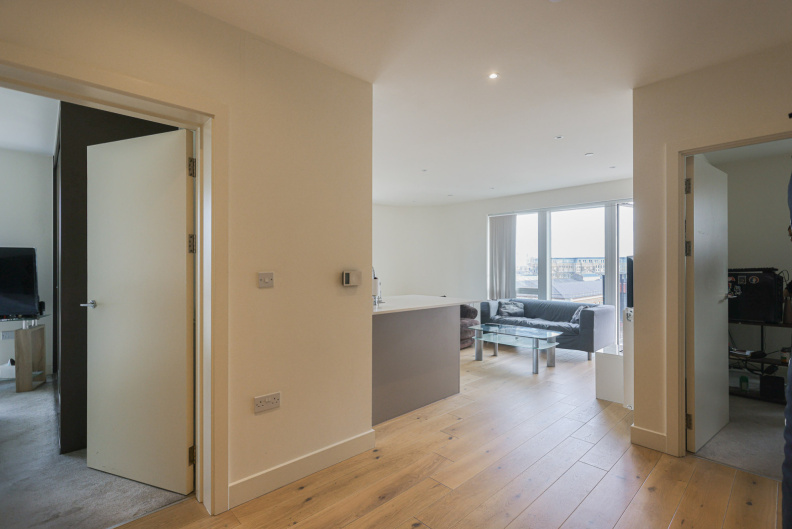 2 bedrooms apartments/flats to sale in New Warren Lane, Woolwich-image 12