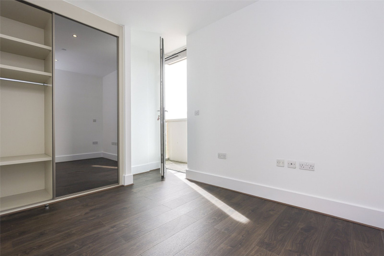 2 bedrooms apartments/flats to sale in Victory Parade, Plumstead Road, Woolwich-image 6