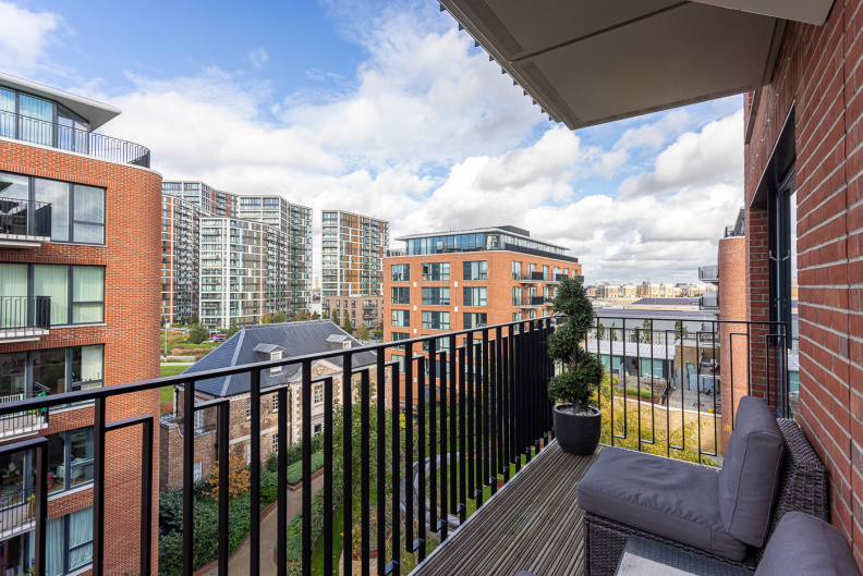 2 bedrooms apartments/flats to sale in Thunderer Walk, Woolwich-image 2