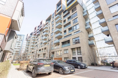 Peartree Way, Greenwich SE10 image 1