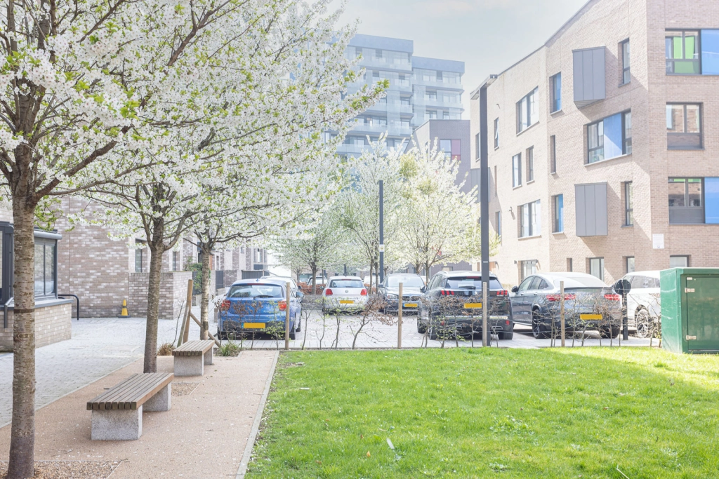 1 bedroom apartments/flats for sale in Peartree Way, Greenwich - SE10 view 17