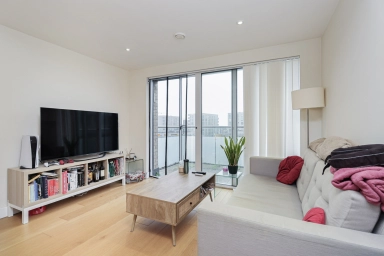 Peartree Way, Greenwich SE10 image 3