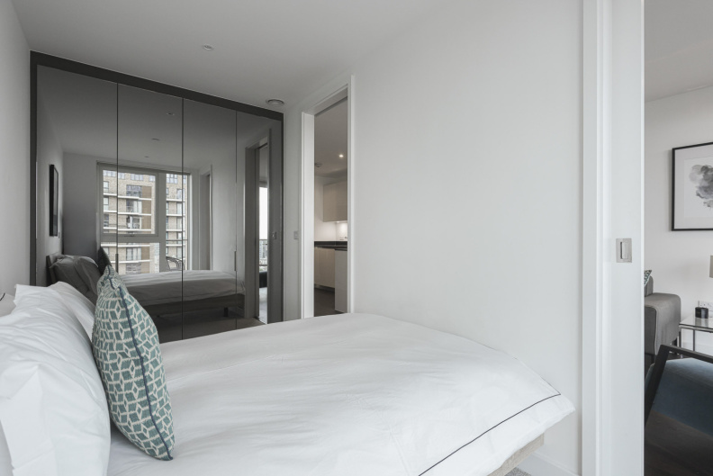 1 bedroom apartments/flats for sale in Victory Parade, Woolwich - SE18 view 16