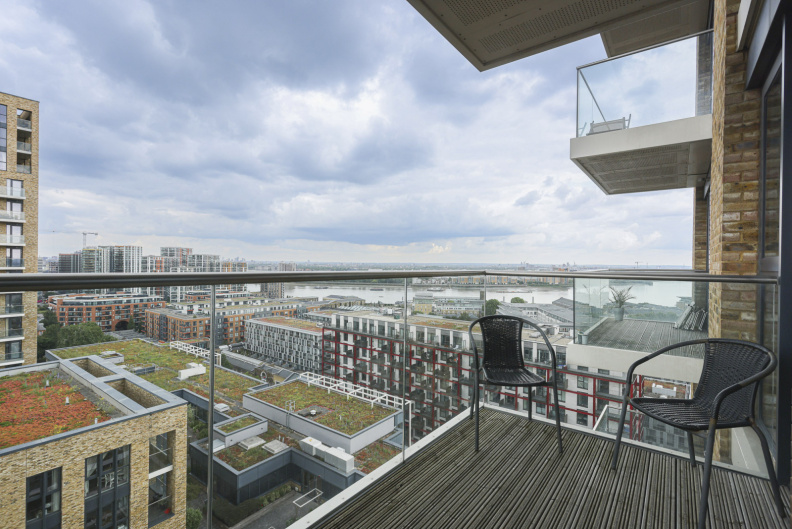 1 bedroom apartments/flats for sale in Victory Parade, Woolwich - SE18 view 2