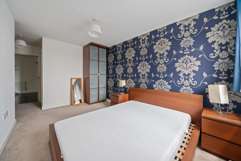 2 bedrooms apartments/flats for sale in Tideslea Path, Royal Arsenal - SE28 view 9