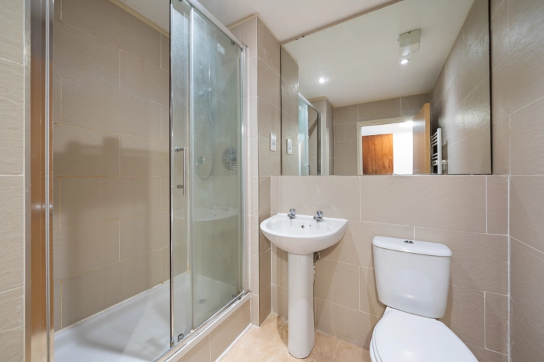 2 bedrooms apartments/flats for sale in Tideslea Path, Royal Arsenal - SE28 view 11