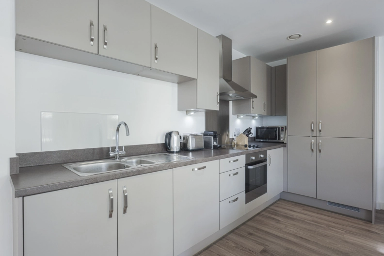 1 bedroom apartments/flats for sale in Victory Parade, Woolwich - SE18 view 4