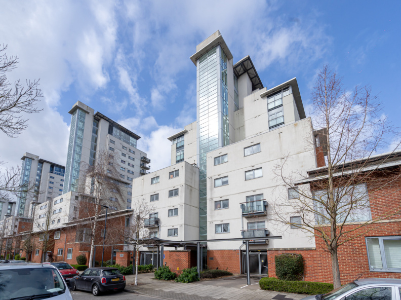 2 bedrooms apartments/flats to sale in Erebus Drive, Thamesmead-image 7