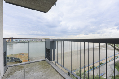 Erebus Drive, Thamesmead SE28 image 9