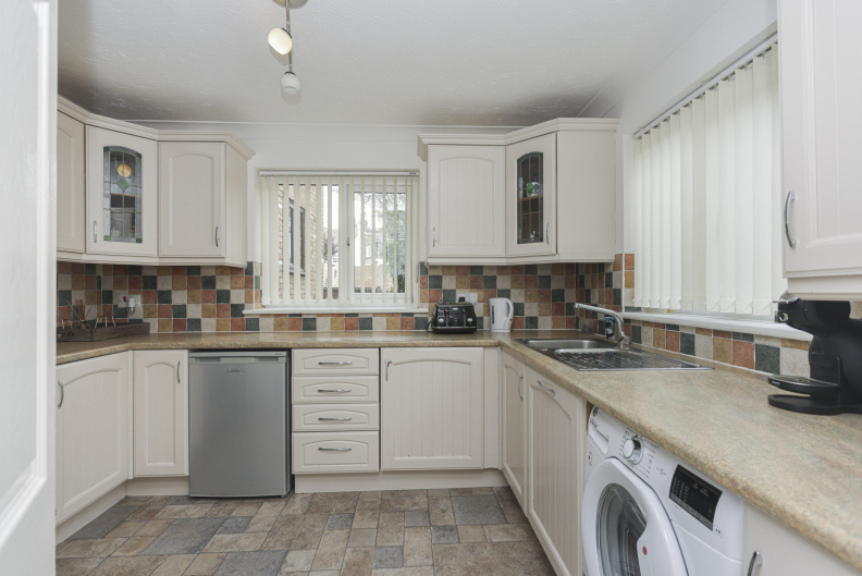 2 bedrooms apartments/flats for sale in Malton Mews, Plumstead - SE18 view 4