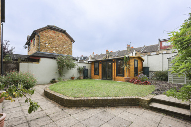 Malton Mews, Plumstead - SE18 view 2