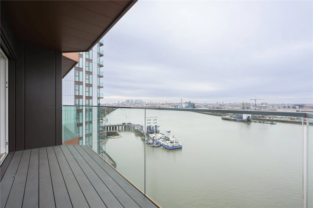 2 bedrooms apartments/flats for sale in Brigadier Walk, Greenwich - SE18 view 17