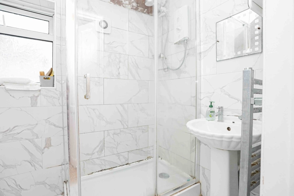 3 bedrooms houses for sale in Ceres Road, Plumstead - SE18 view 5