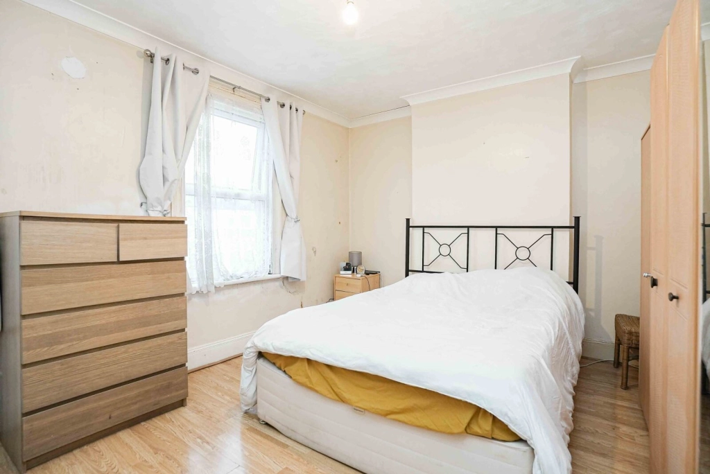 3 bedrooms houses for sale in Ceres Road, Plumstead - SE18 view 4