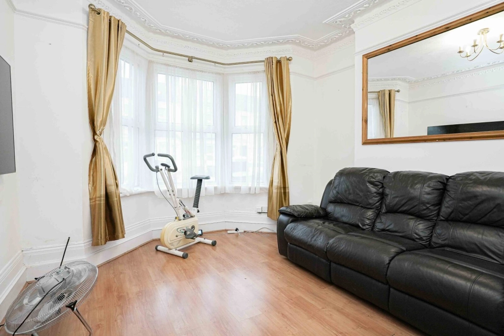 3 bedrooms houses for sale in Ceres Road, Plumstead - SE18 view 7