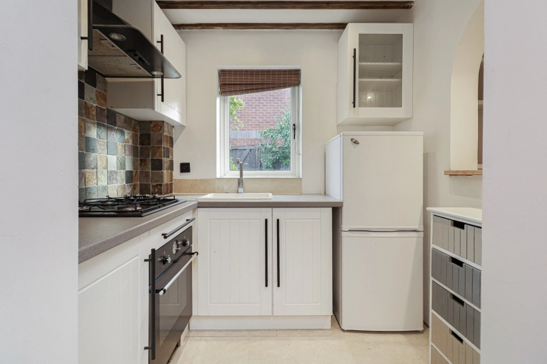 1 bedroom houses to sale in Mallard Path, Woolwich-image 2