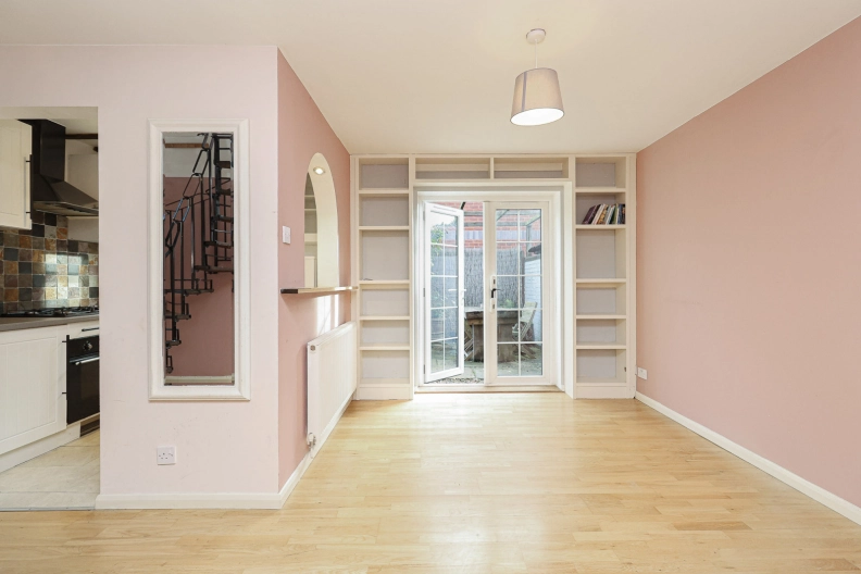 1 bedroom houses to sale in Mallard Path, Woolwich-image 9