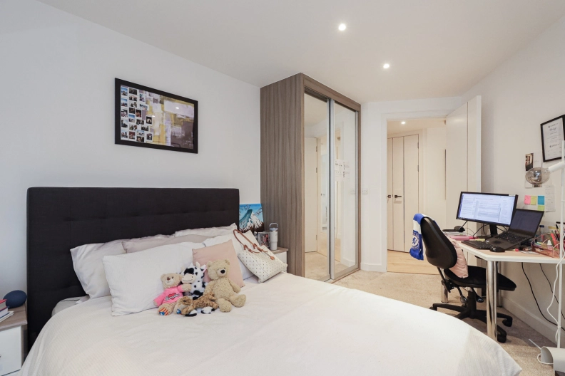 2 bedrooms apartments/flats for sale in Duke of Wellington Avenue, Royal Arsenal - SE18 view 17