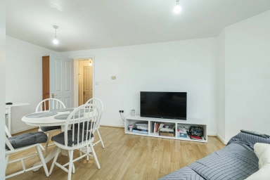 Greenhaven Drive, Thamesmead - SE28 view 12