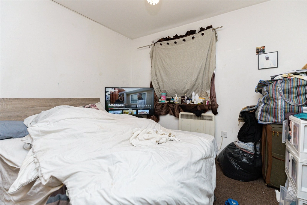 2 bedrooms apartments/flats for sale in Martins Place, Thamesmead - SE28 view 6