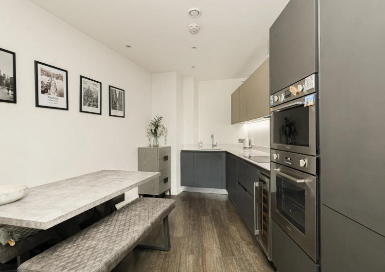 1 bedroom apartments/flats to sale in Woolwich High Street, Woolwich-image 4