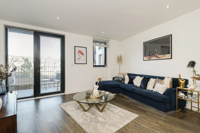1 bedroom apartments/flats to sale in Woolwich High Street, Woolwich-image 2