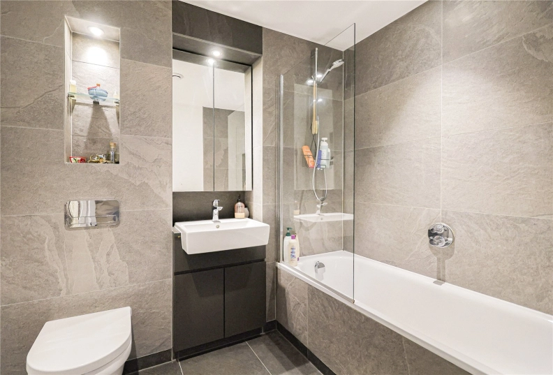 1 bedroom apartments/flats to sale in Woolwich High Street, Woolwich-image 6