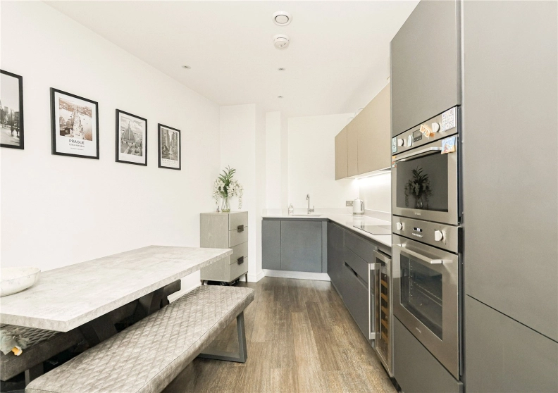 1 bedroom apartments/flats to sale in Woolwich High Street, Woolwich-image 4