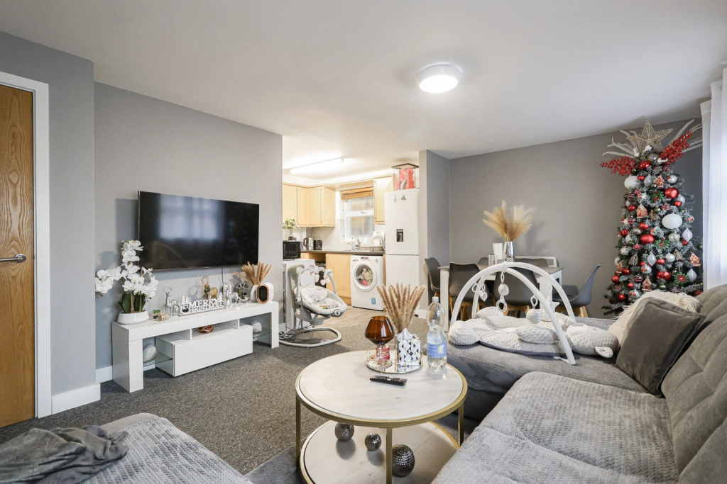 1 bedroom apartments/flats for sale in Brook Square, Woolwich - SE18 view 8