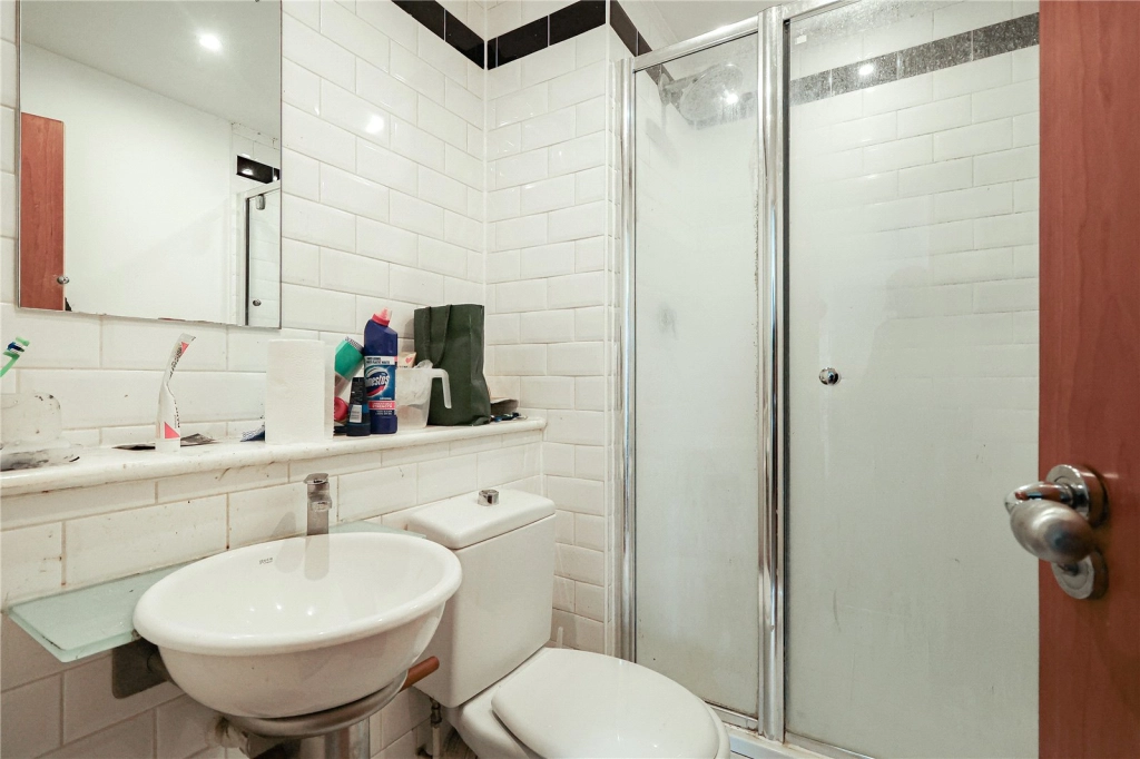 3 bedrooms apartments/flats for sale in Hopton Road, Royal Arsenal - SE18 view 7