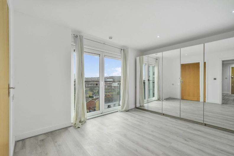 2 bedrooms apartments/flats for sale in Erebus Drive, Woolwich - SE28 view 12